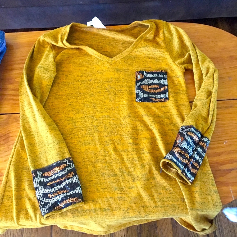 Mustard sequin shirt adorable